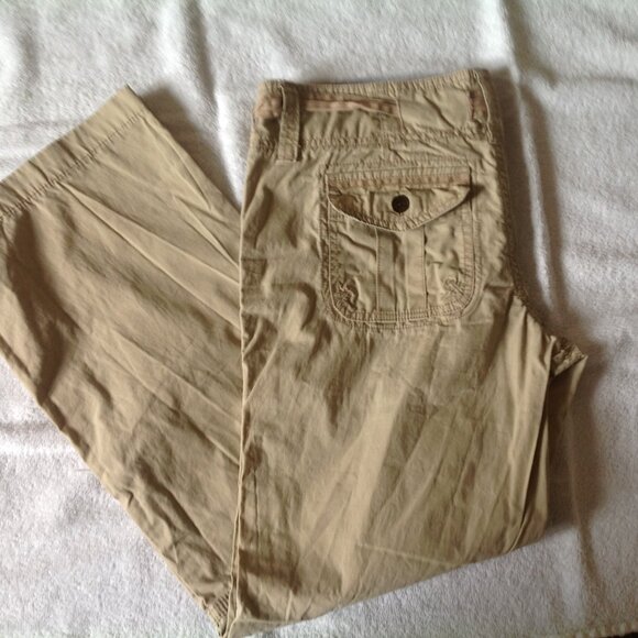Brand New Cargo Pants - Picture 2 of 5